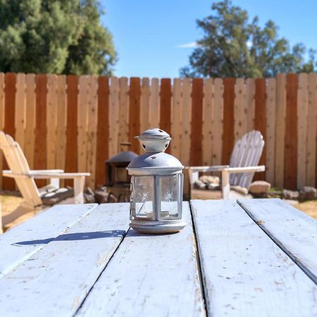 Cozy Stylish Home In The Heart Of Jt Village Joshua Tree Eksteriør billede