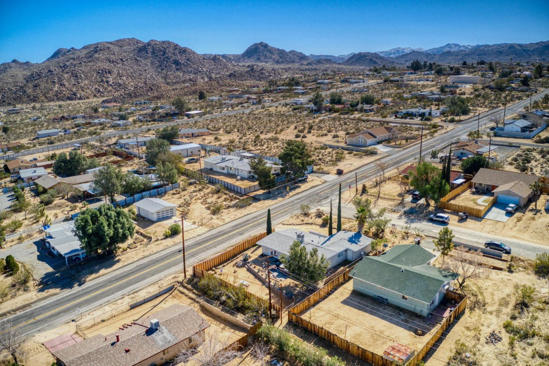 Cozy Stylish Home In The Heart Of Jt Village Joshua Tree Eksteriør billede